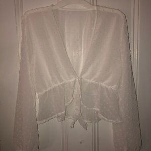 Tie knot crop top long sleeves